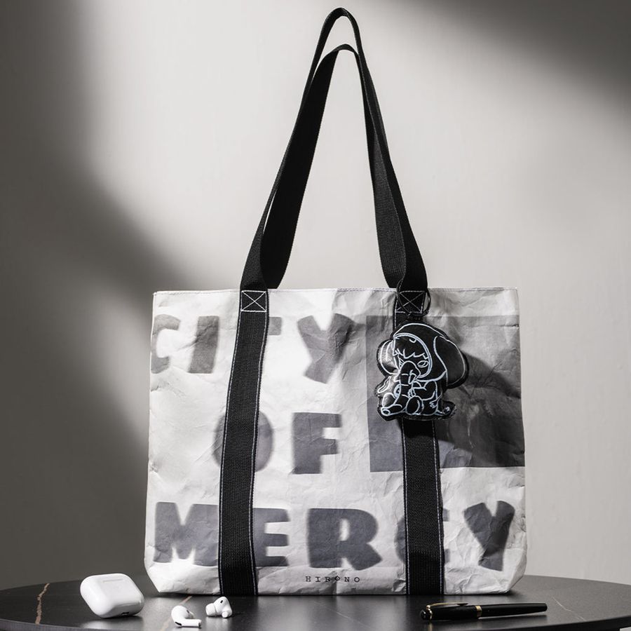 POP MART City of Mercy Series - Tyvek Tote Bag Hirono | 563190-RAW